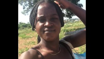 Crazybitch enjoys twerking her big ass outdoor